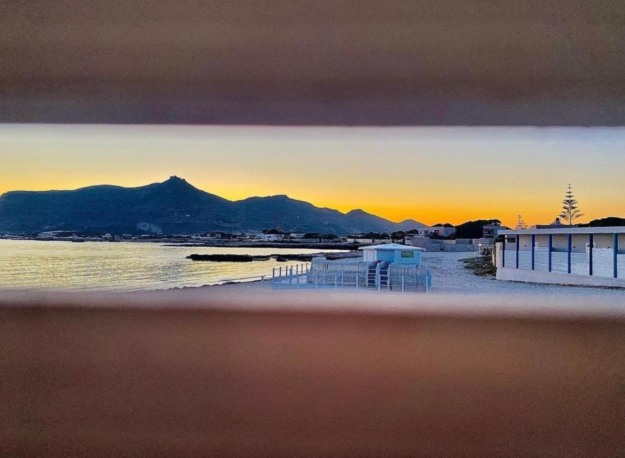 Stabilimento Lido Burrone Panzió Favignana Kültér fotó