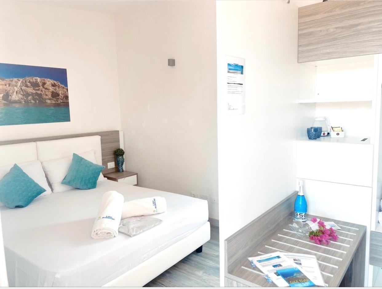 Stabilimento Lido Burrone Panzió Favignana Kültér fotó