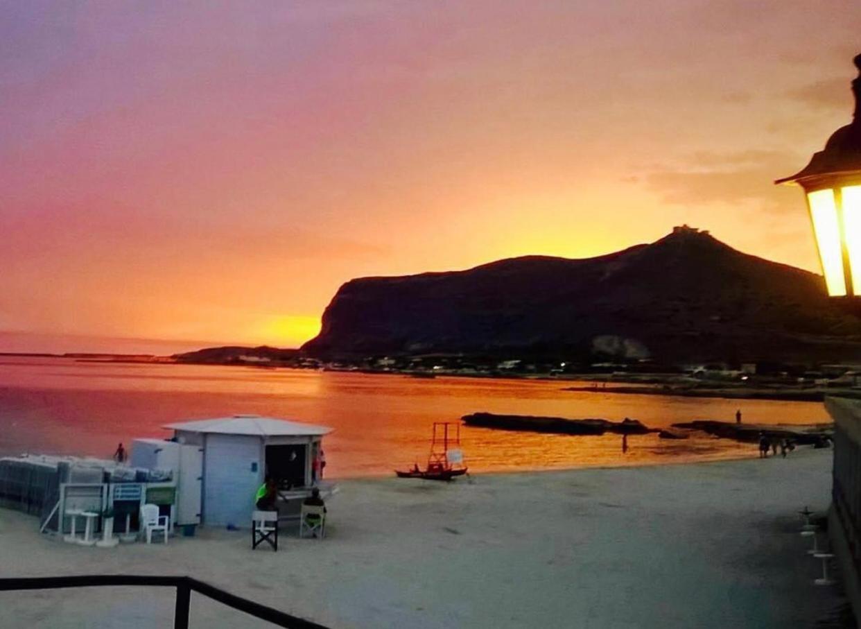 Stabilimento Lido Burrone Panzió Favignana Kültér fotó
