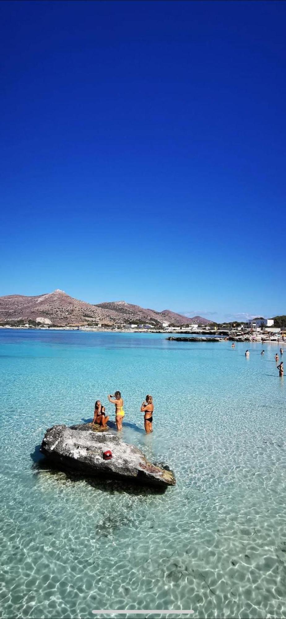 Stabilimento Lido Burrone Panzió Favignana Kültér fotó